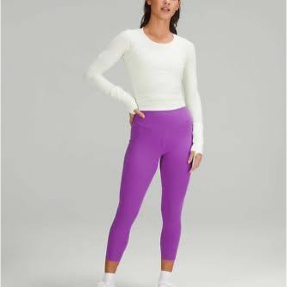 Lululemon Base Pace Crop